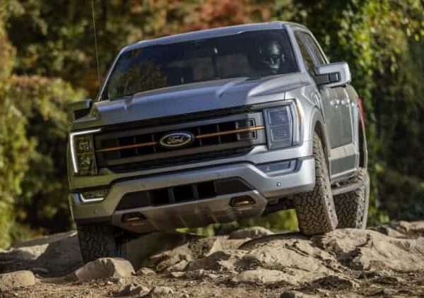 Austin-Windshields-Ford-Auto-Glass-shop