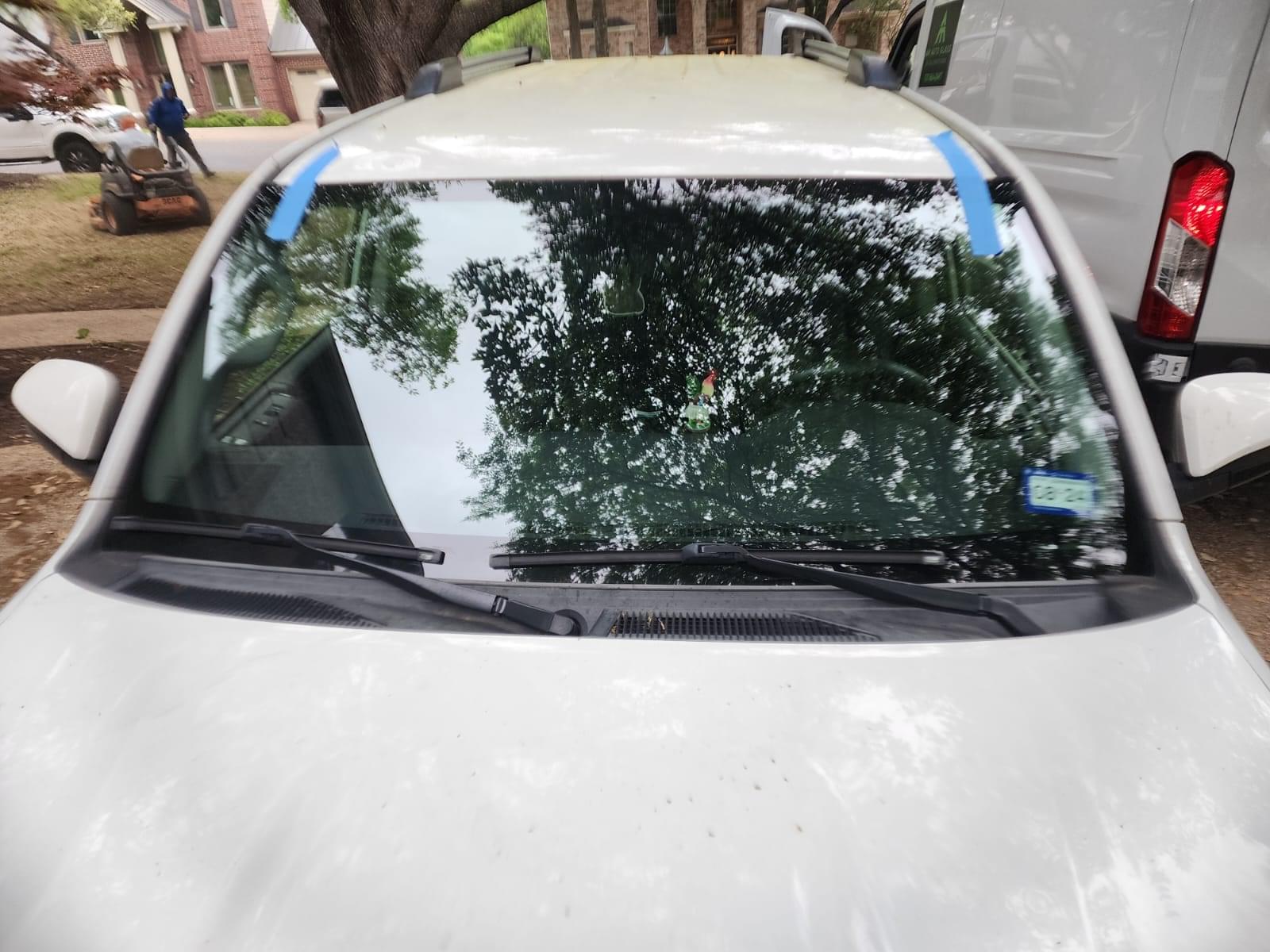 2018 Toyota 4Runner windshield replacement off bartons bluff ln Austin Tx 78746